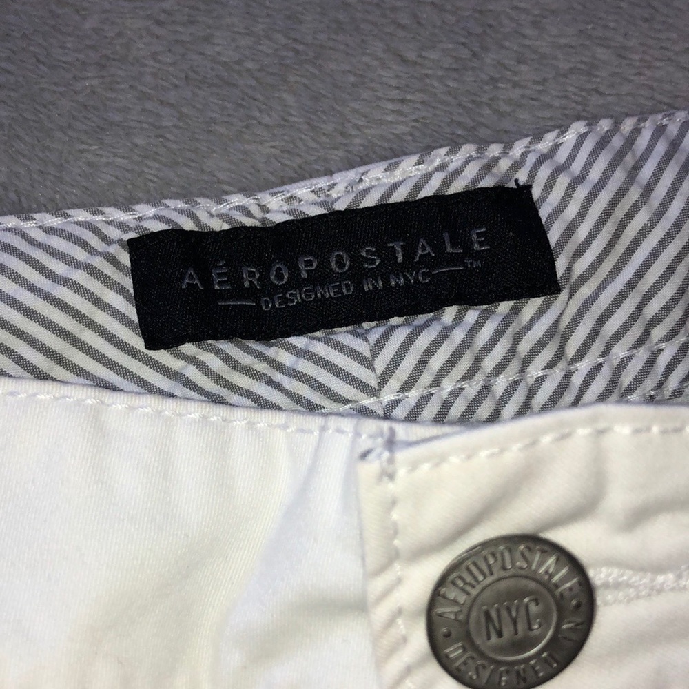 Shorts - Picture 2 of 4